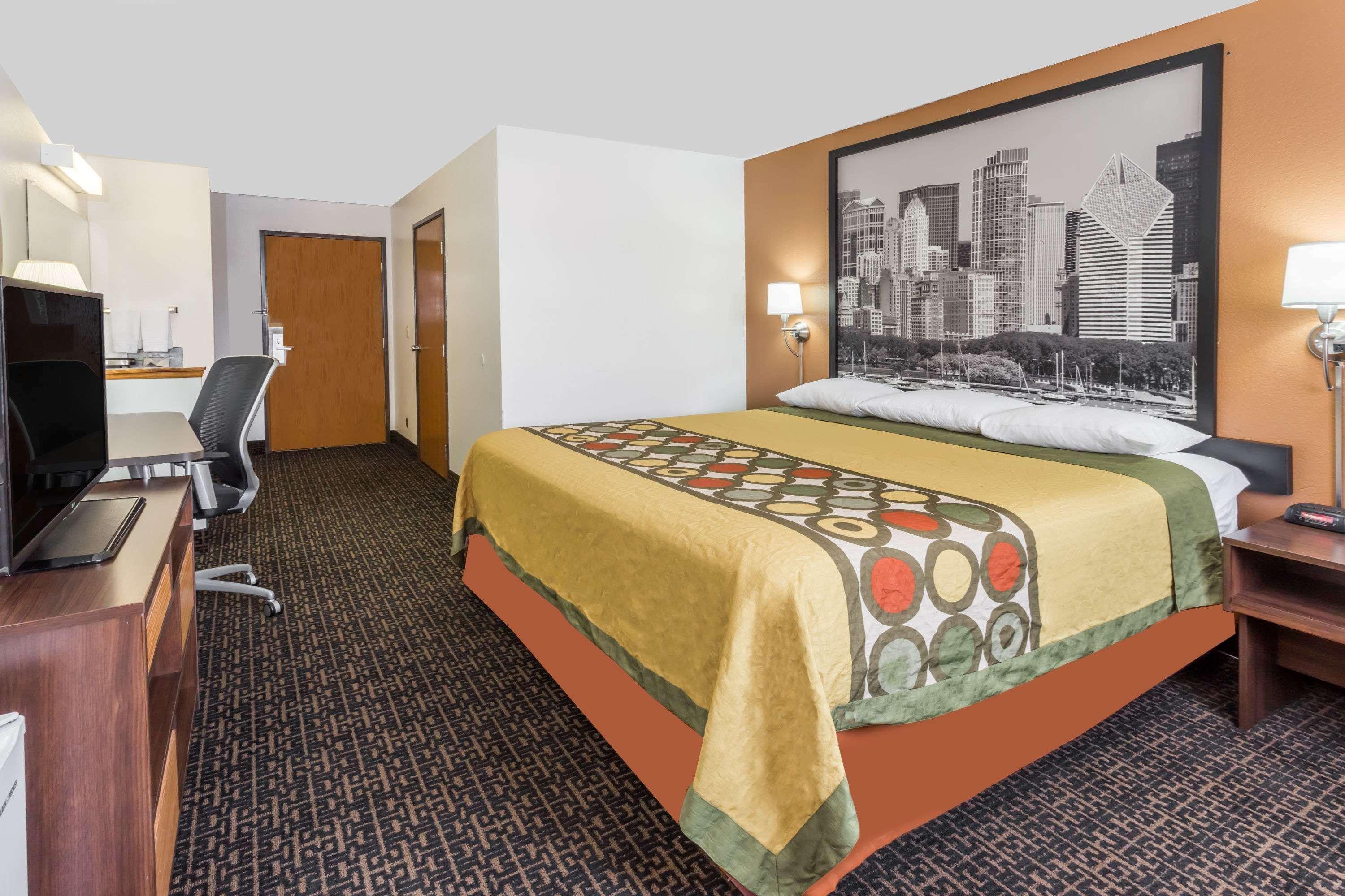 Super 8 By Wyndham Motel 2*